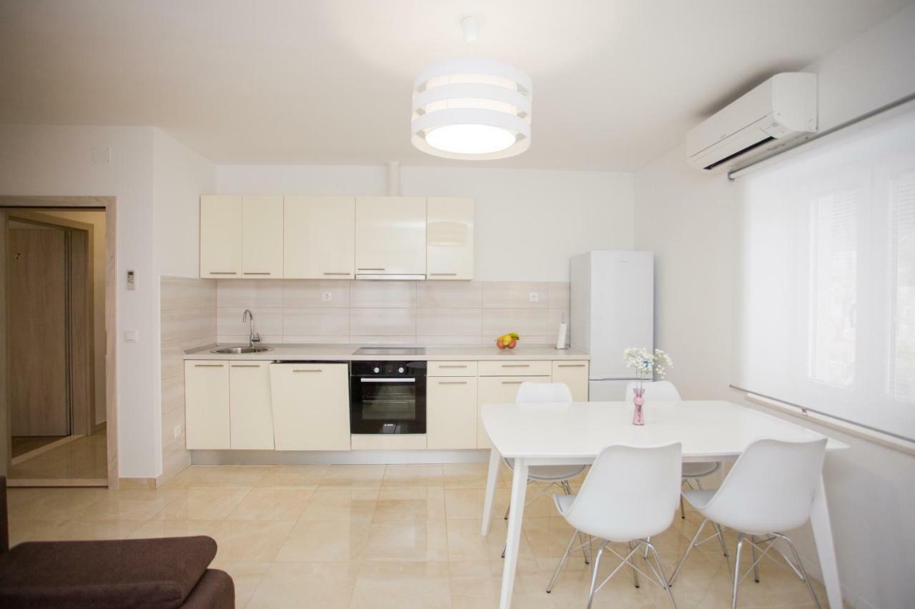 Apartment Bilo 오미스 외부 사진