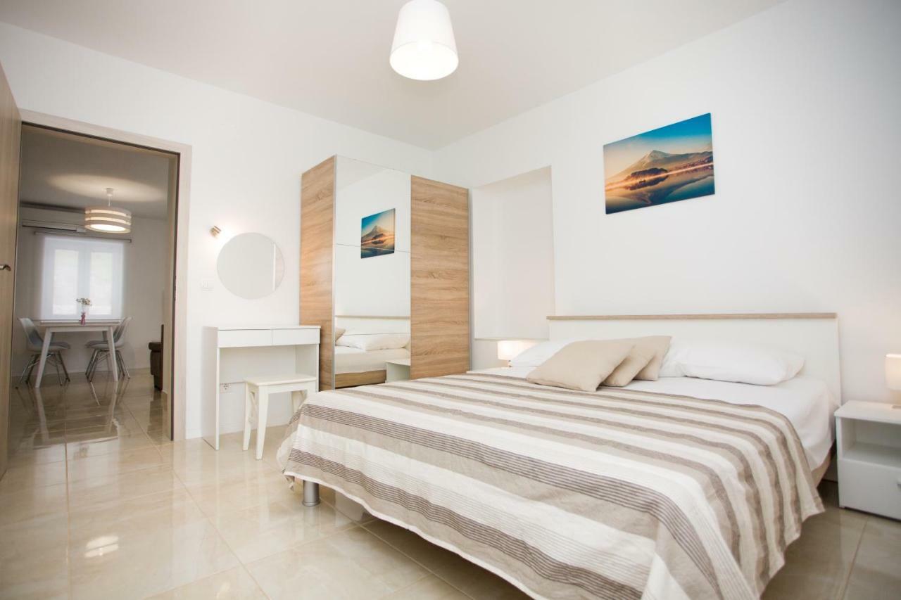 Apartment Bilo 오미스 외부 사진